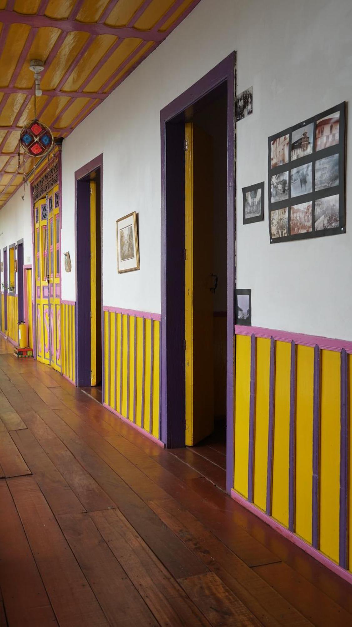 Hostal Bremen Jq Filandia Esterno foto
