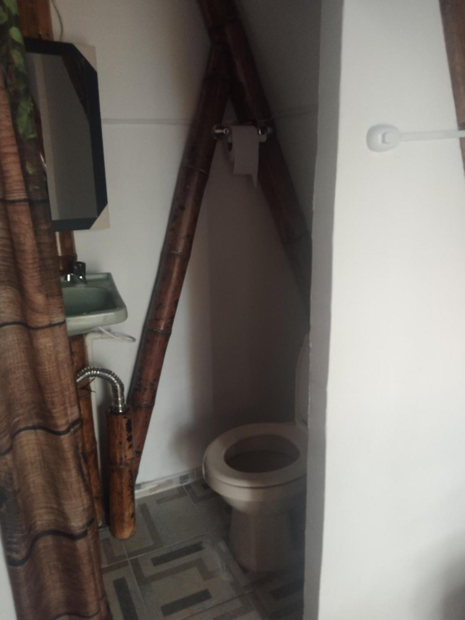 Hostal Bremen Jq Filandia Esterno foto